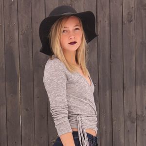 Meet your Posher, Ady